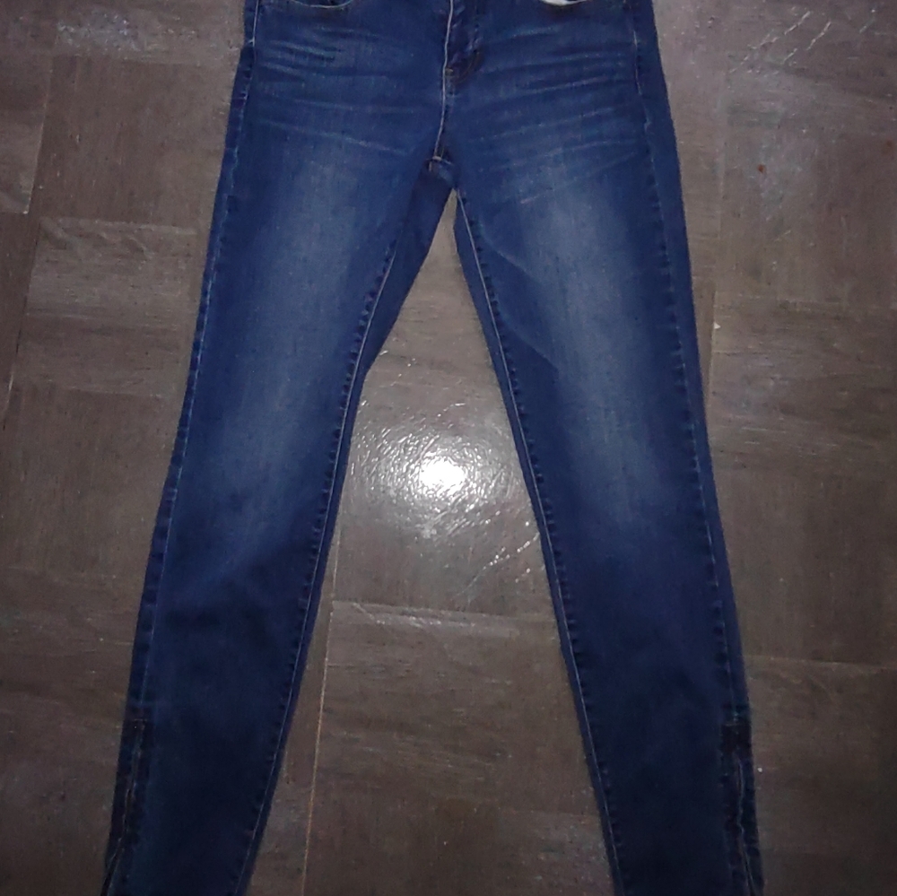 Stretchy Gap and Uniqlo Size 2 Skinny Jeans - Picture 4 of 6